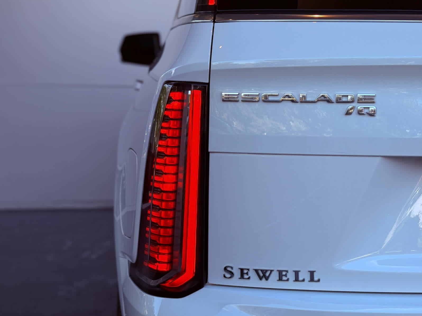 2025 Cadillac Escalade IQ Luxury photo 6