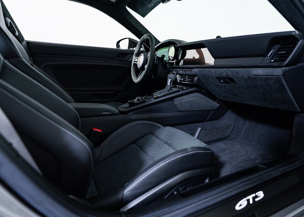 2024 Porsche 911 GT3 photo 14