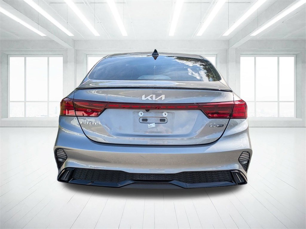 2023 Kia Forte GT-Line photo 4
