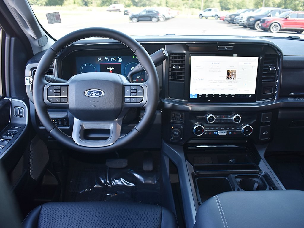 2026 Ford F-350 Lariat photo 17