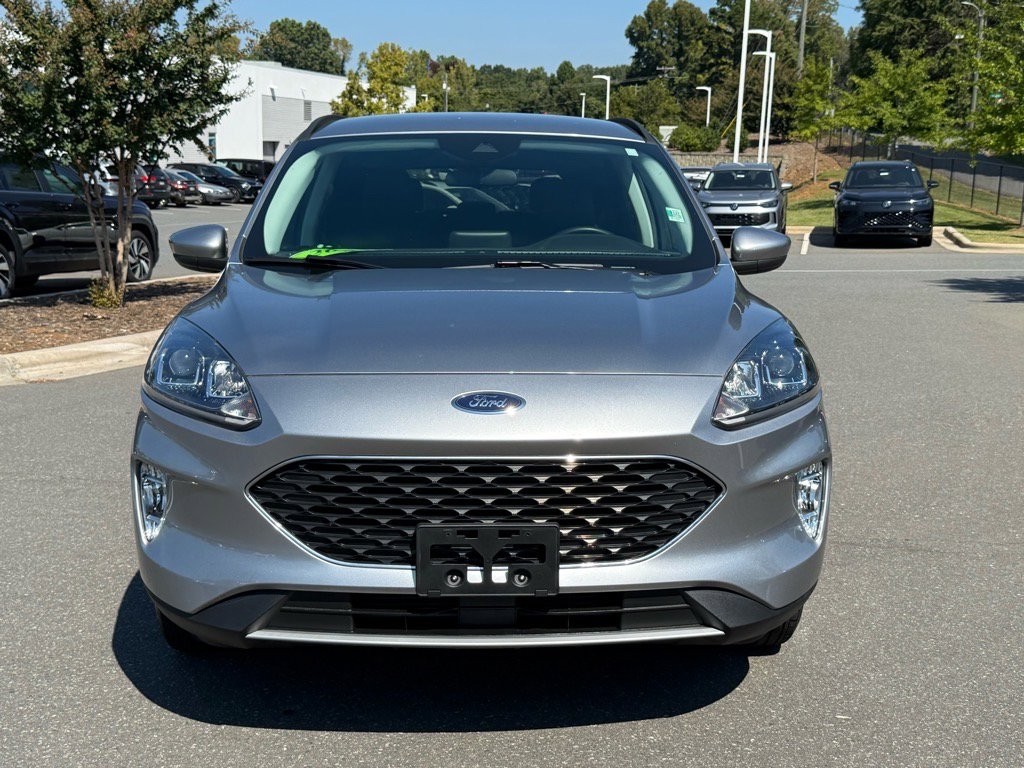 2022 Ford Escape SEL photo 2