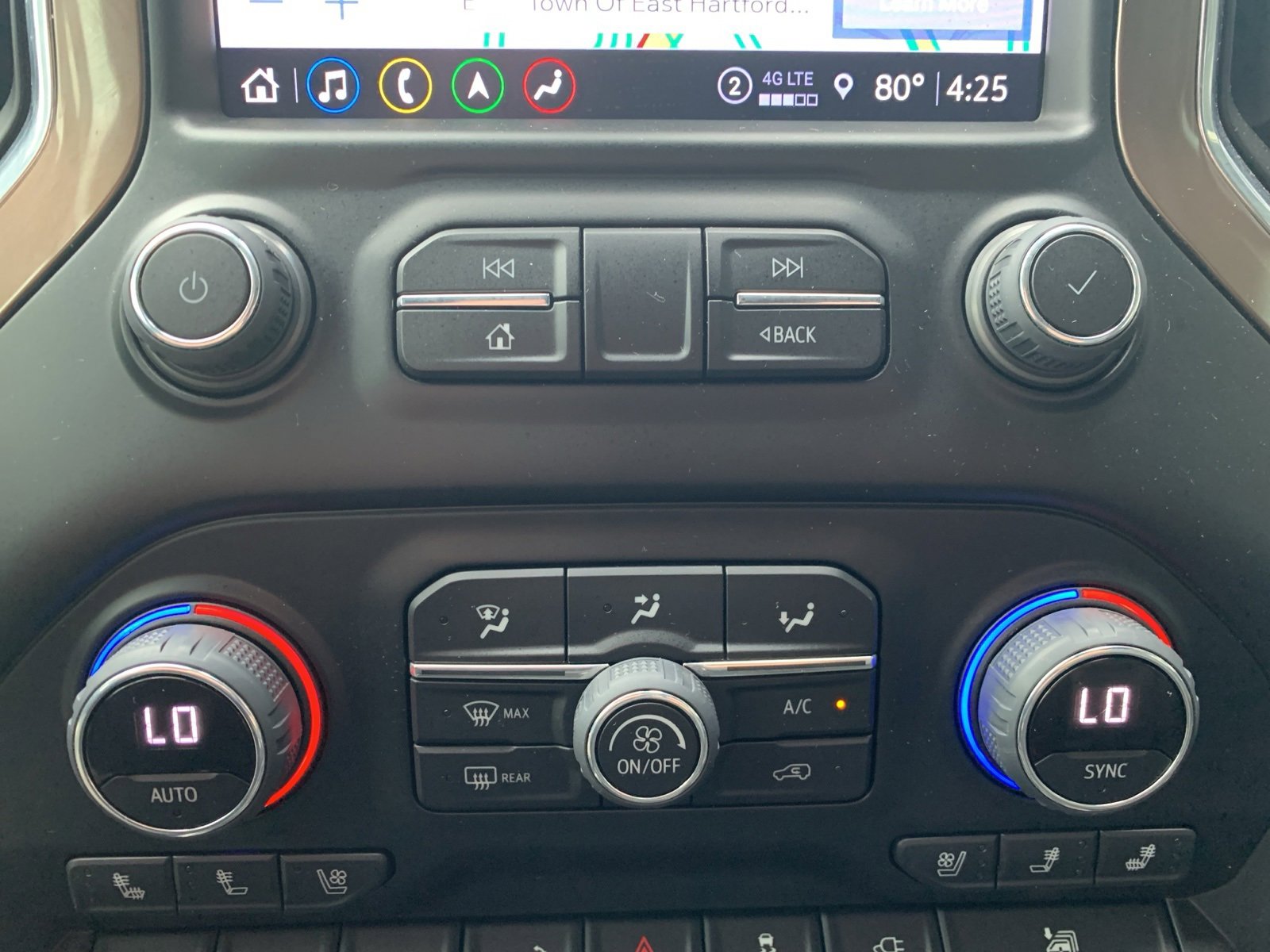 2023 Chevrolet Silverado 2500HD High Country photo 22