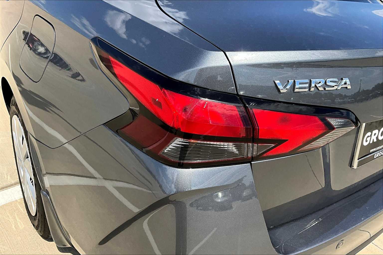 2023 Nissan Versa S photo 26