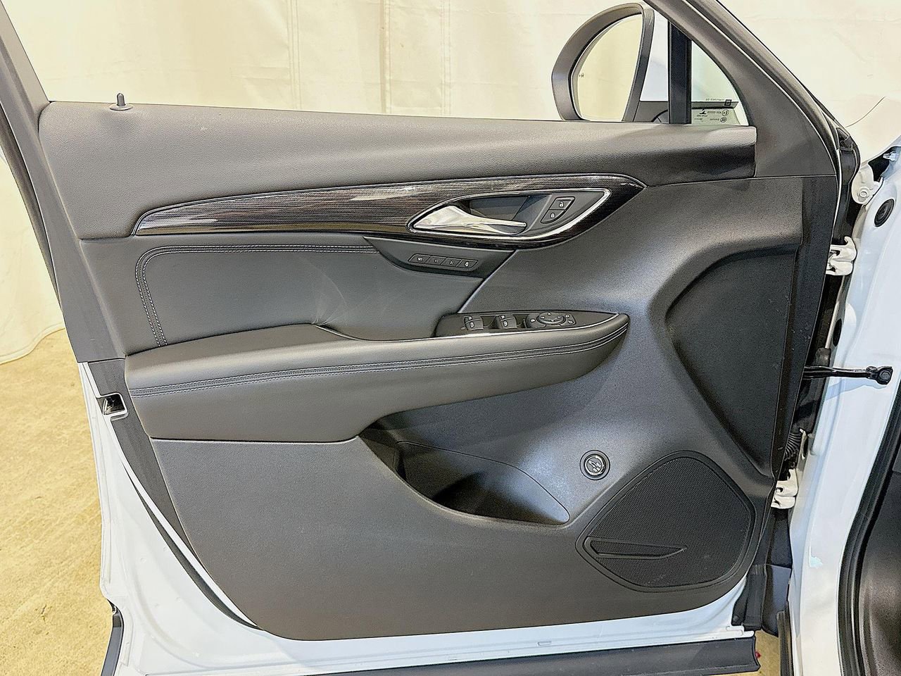 2023 Buick Envision Essence photo 19
