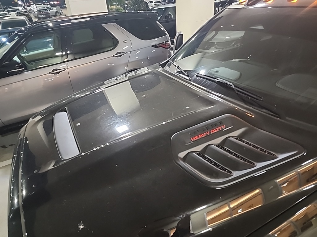 2025 Ram 3500 Laramie photo 4