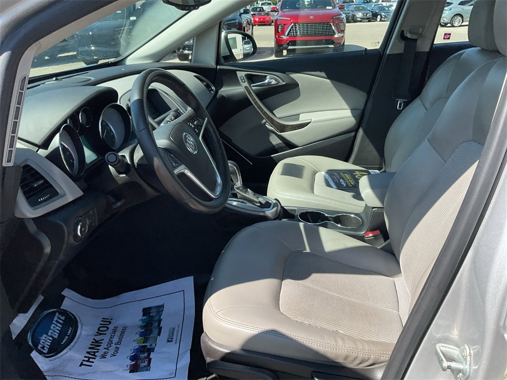 2014 Buick Verano Base photo 15