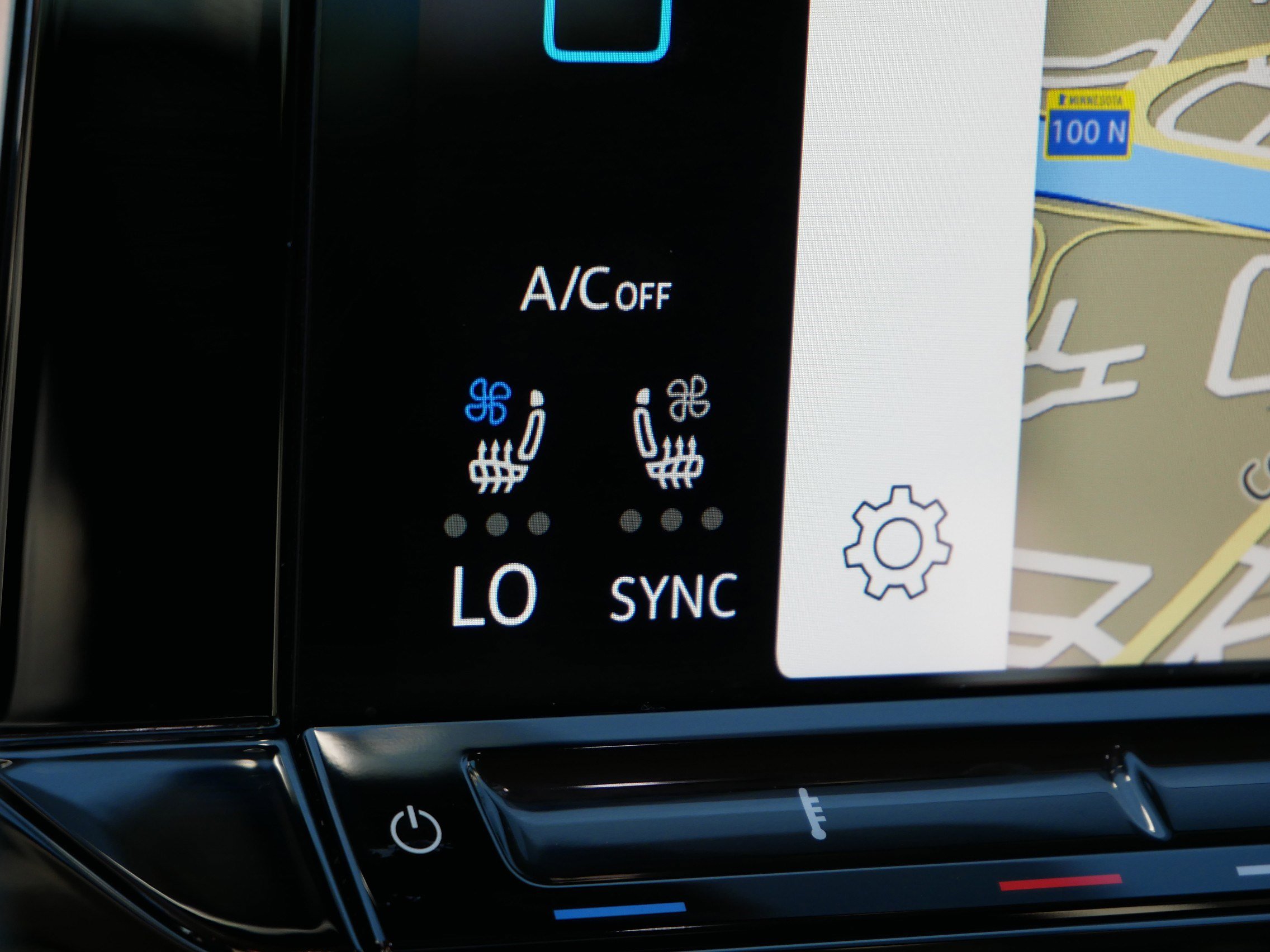 2024 Volkswagen Atlas Peak Edition SEL photo 29