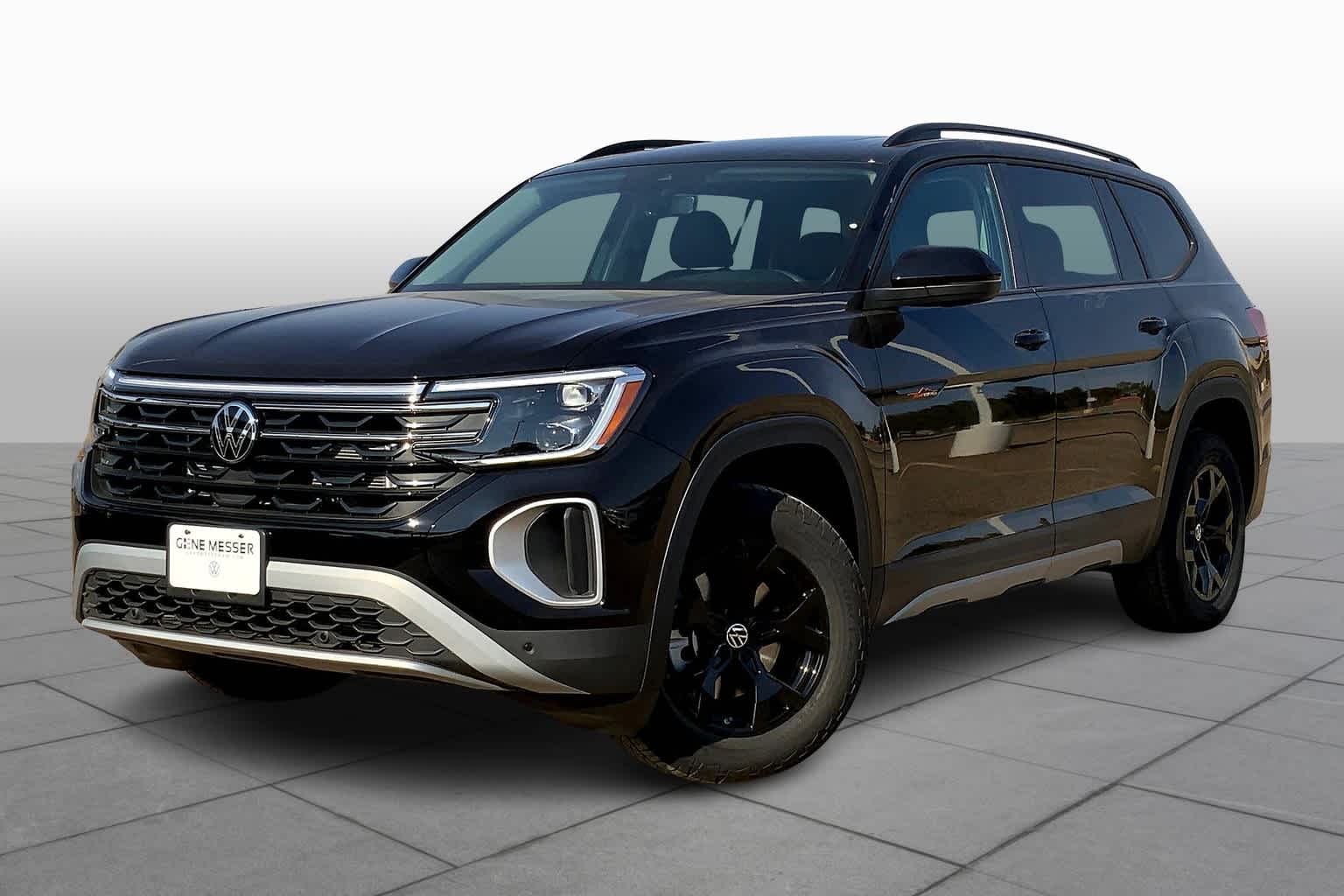 2025 Volkswagen Atlas Peak Edition's photo