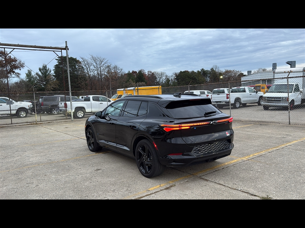 2025 Chevrolet Equinox EV 3RS photo 3