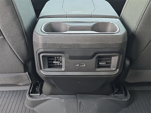 2025 Chevrolet Silverado 1500 LT photo 18