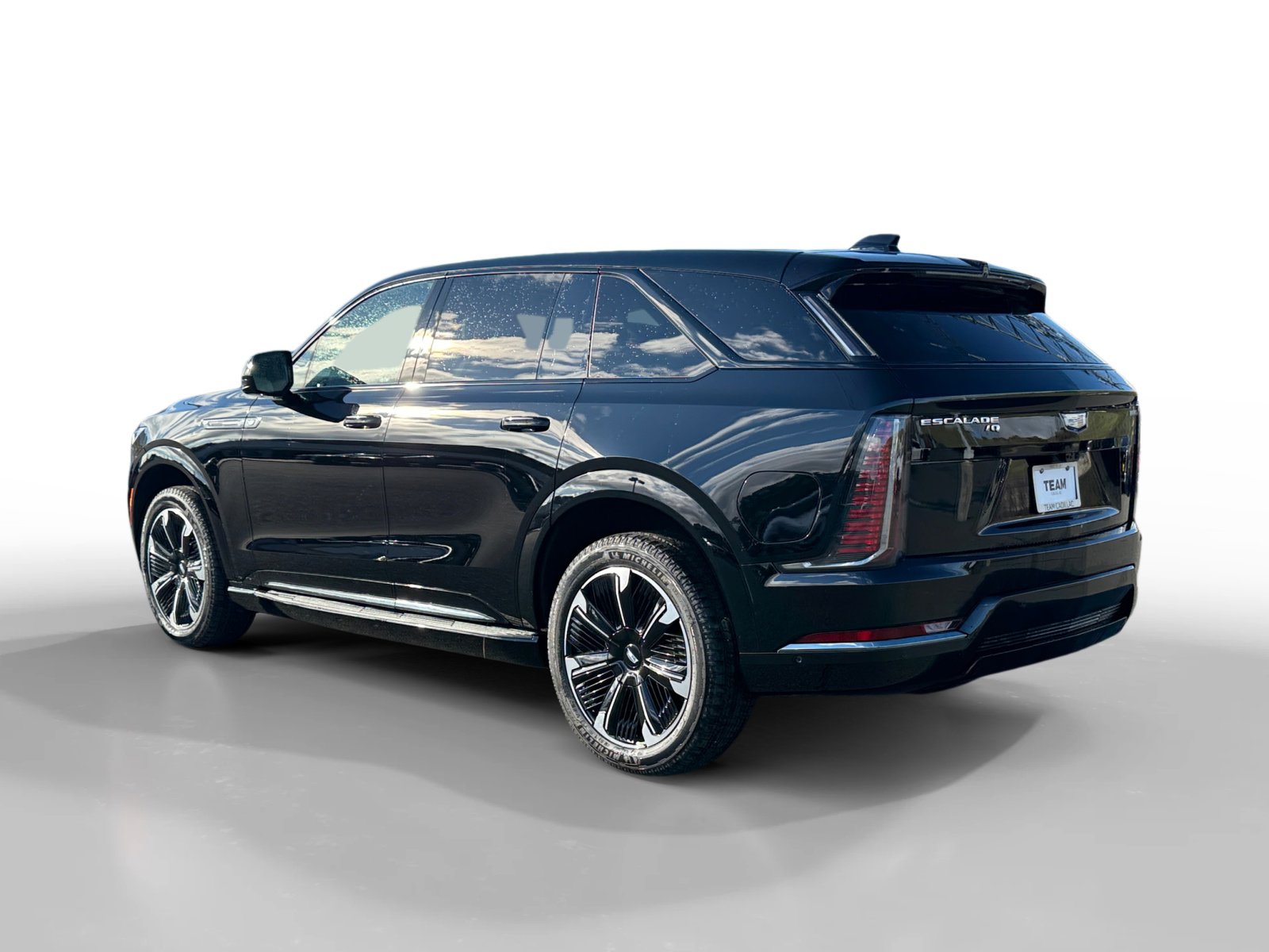 2025 Cadillac Escalade IQ Sport photo 3