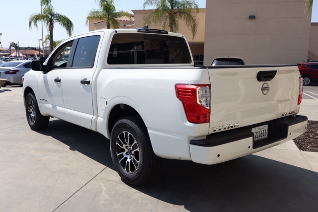 2023 Nissan Titan SV photo 5
