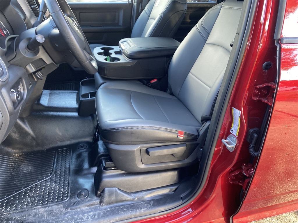 2025 Ram 2500 Tradesman photo 11