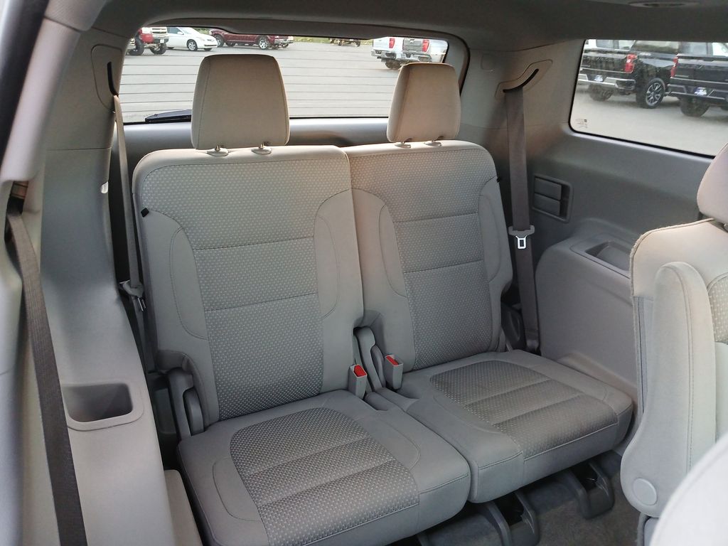 2023 Gmc Acadia SLE photo 17
