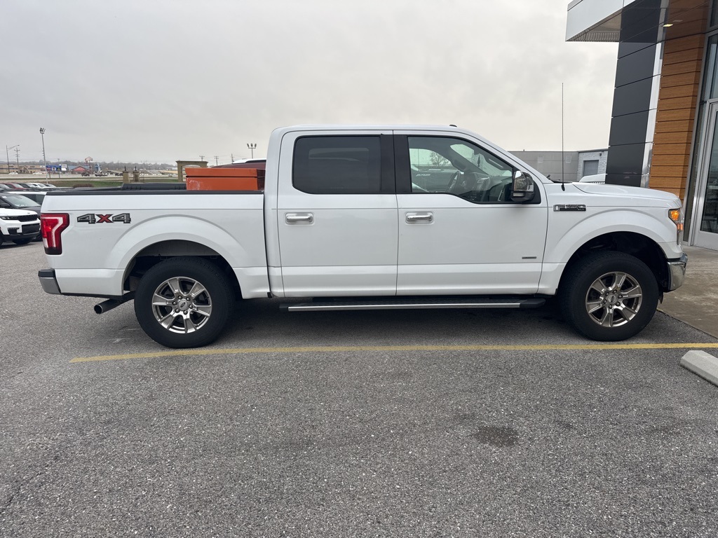 2015 Ford F-150 XLT photo 3