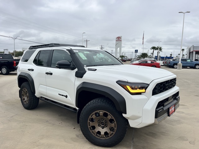 2025 Toyota 4Runner Trailhunter's photo