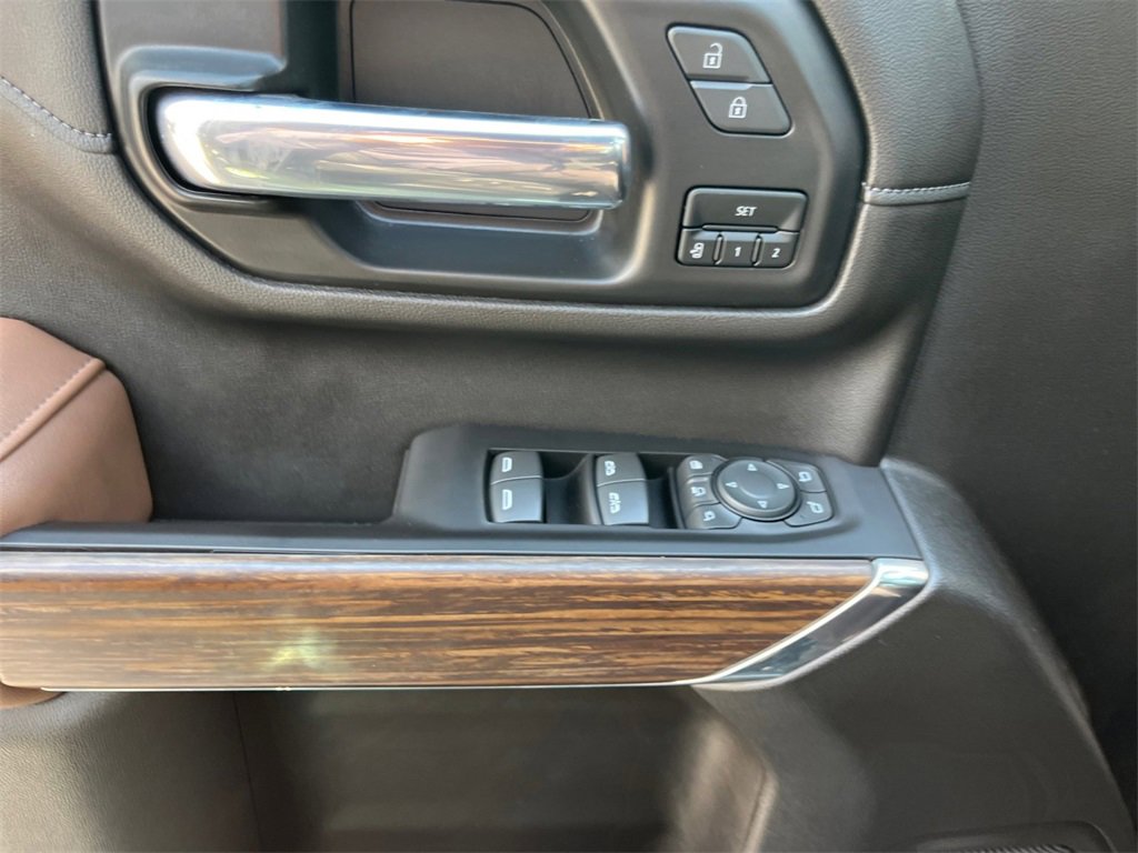 2022 Chevrolet Silverado 2500HD High Country photo 23
