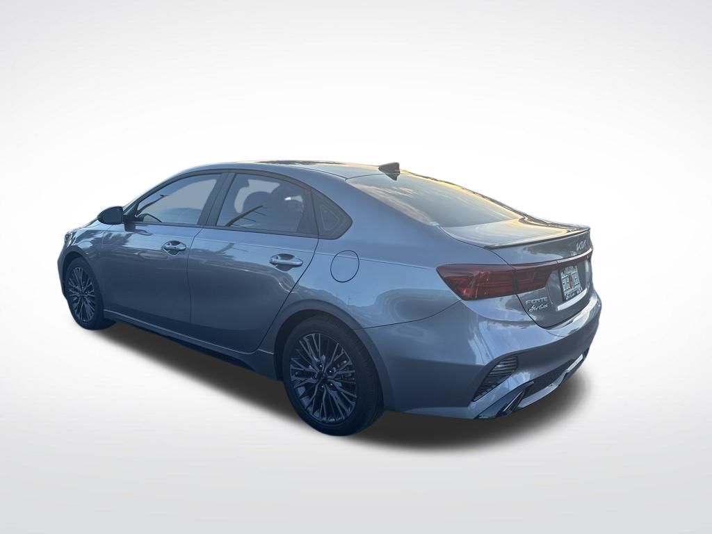 2024 Kia Forte GT-Line photo 4