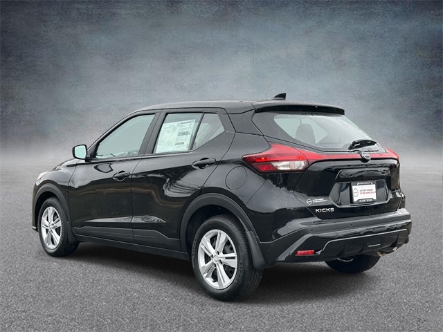 2025 Nissan Kicks Play S photo 3