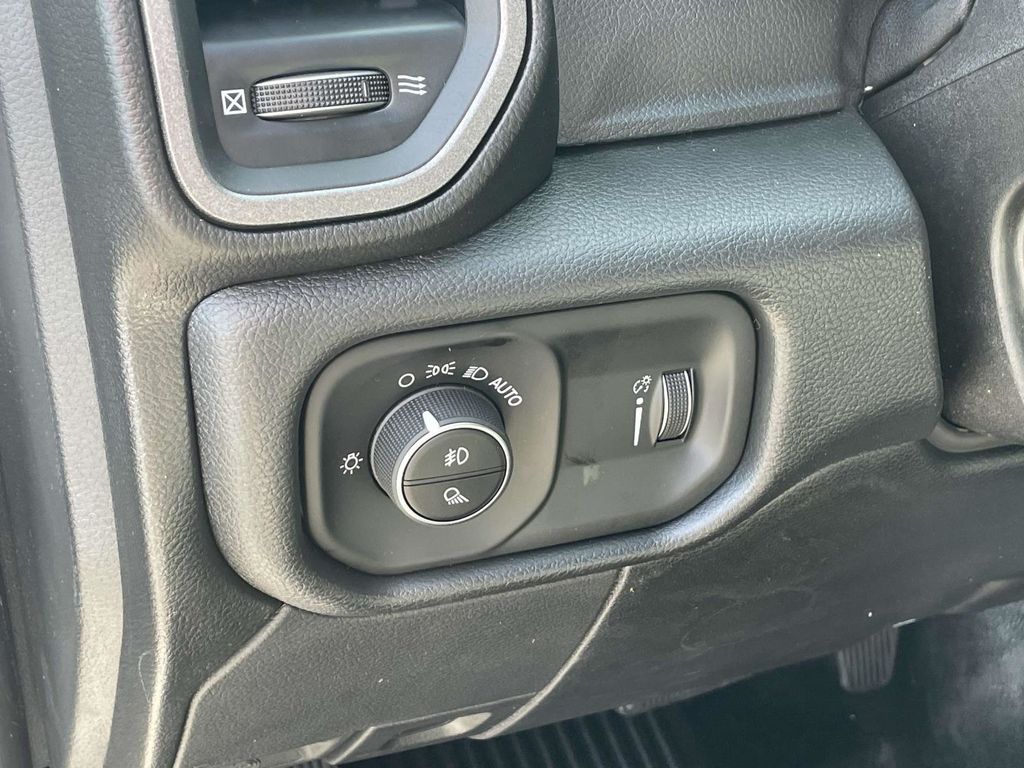 2025 Ram 2500 Tradesman photo 26