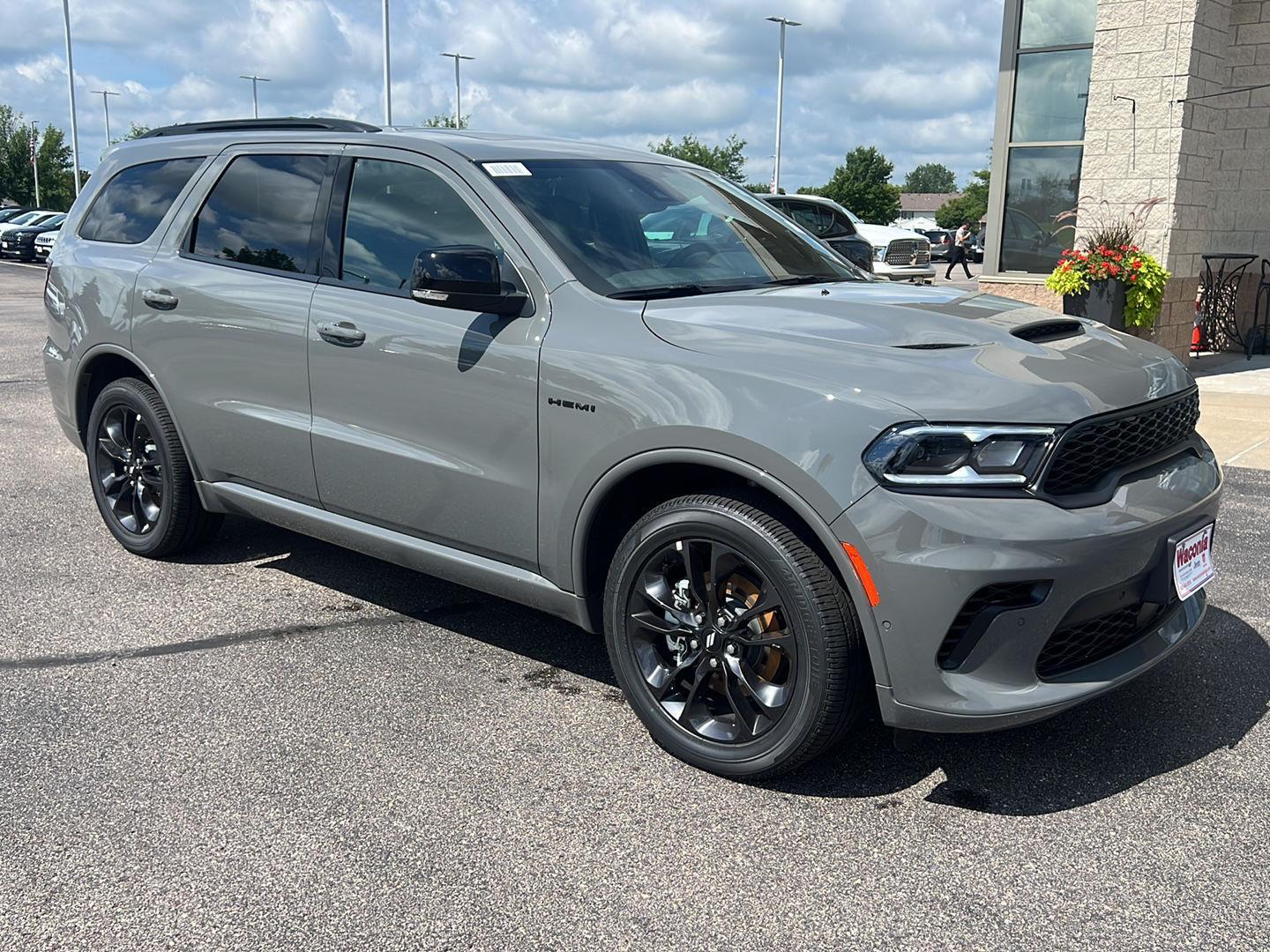2025 Dodge Durango R/T Premium photo 2