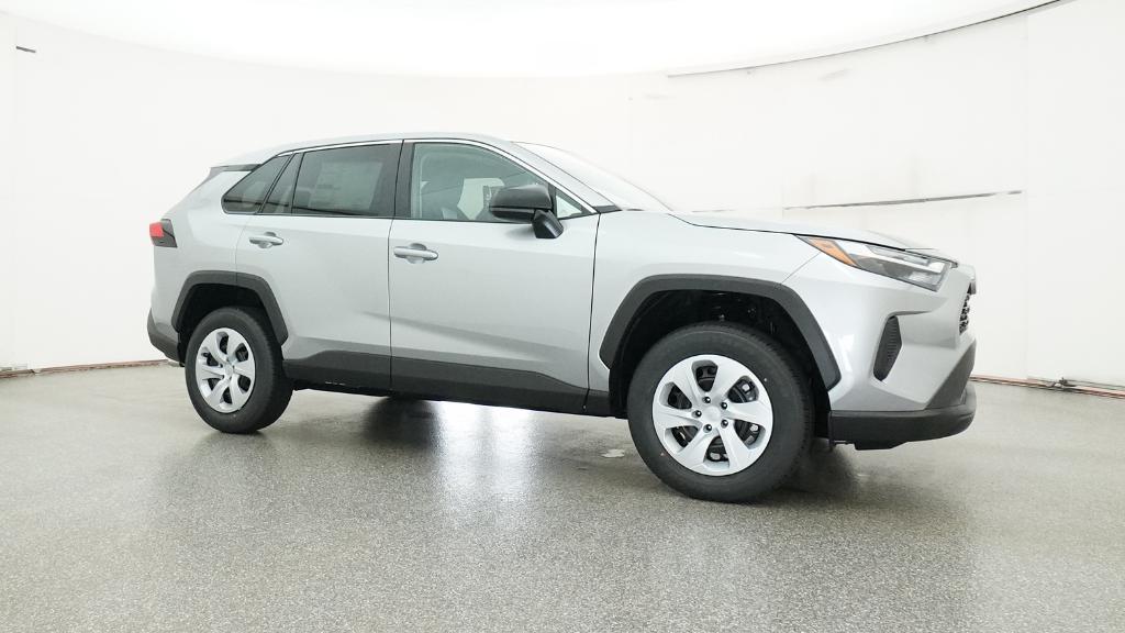 2025 Toyota RAV4 LE photo 28