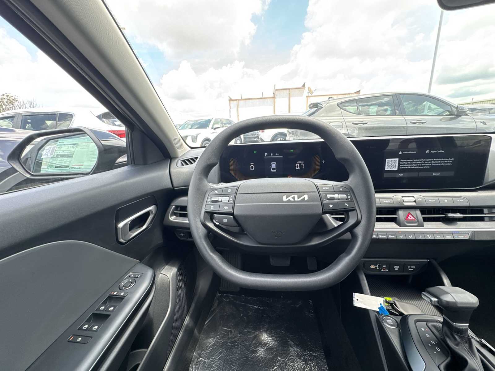 2025 Kia K4 LXS photo 6