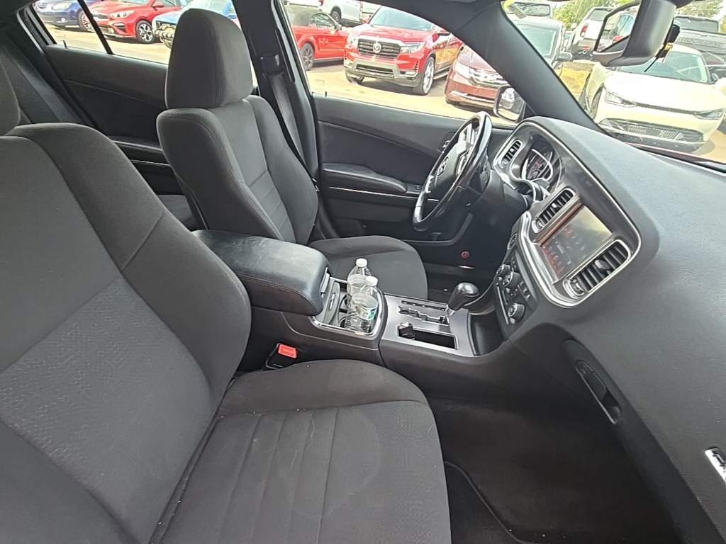 2013 Dodge Charger R/T photo 26