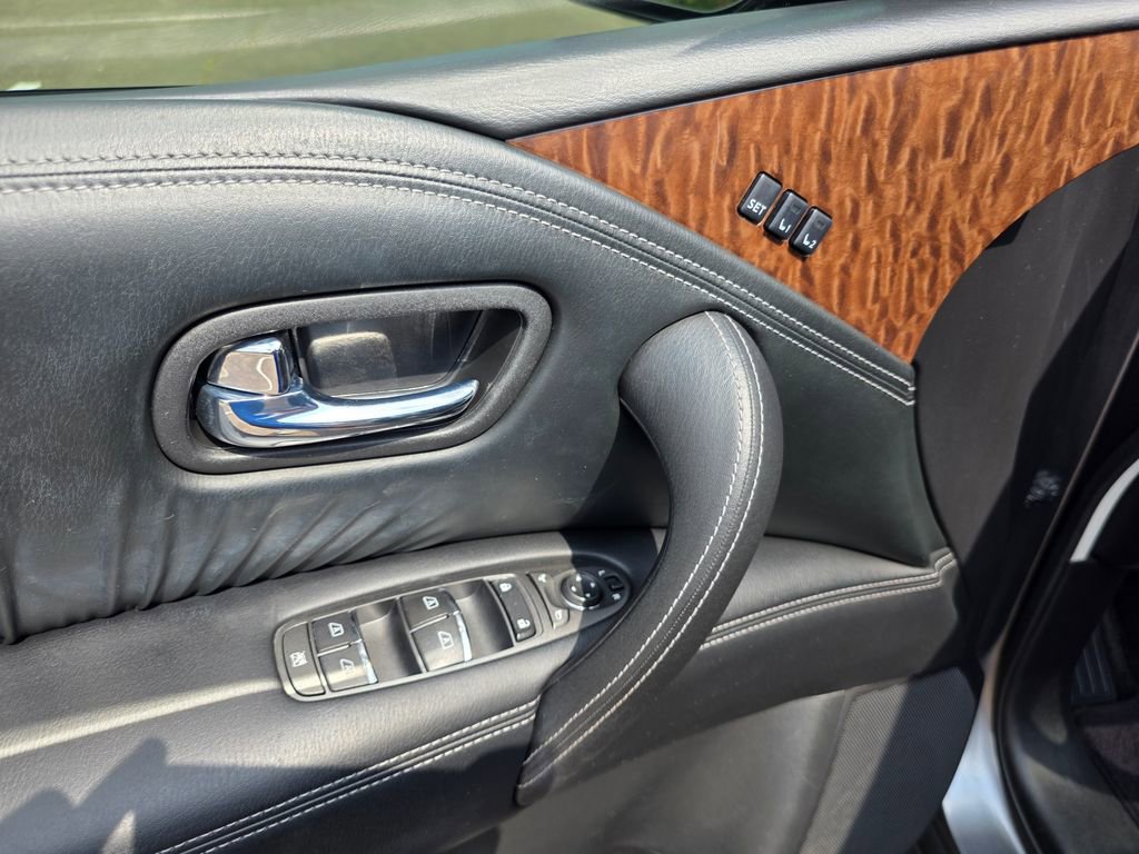 2020 Nissan Armada SL photo 15