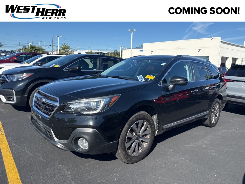 2018 Subaru Outback 3.6R Touring photo 3