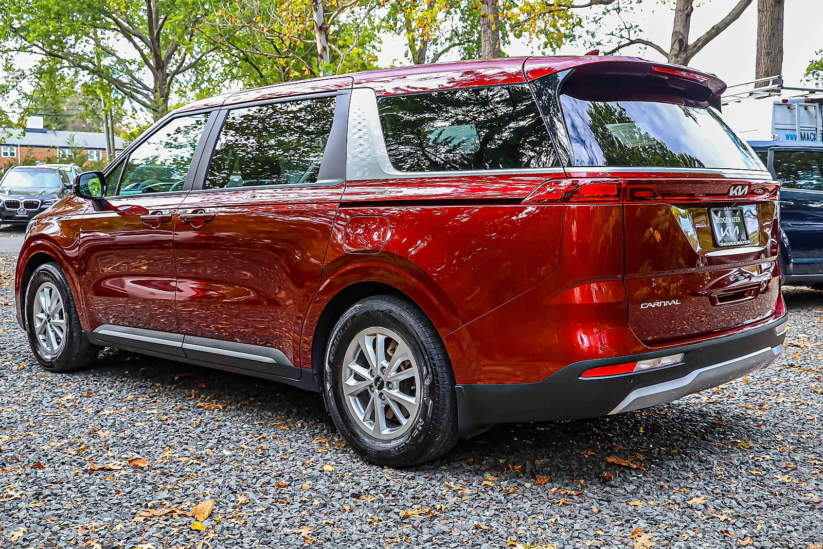 2023 Kia Carnival LX photo 4