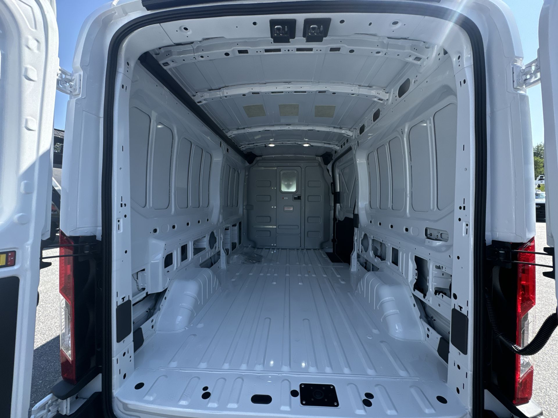 2025 Ford Transit Cargo Van photo 2
