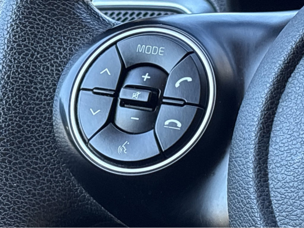 2020 Kia Soul S photo 3