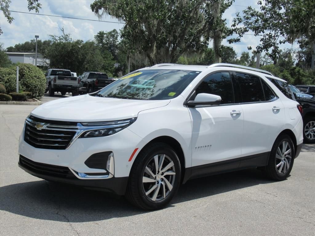 2023 Chevrolet Equinox Premier photo 3