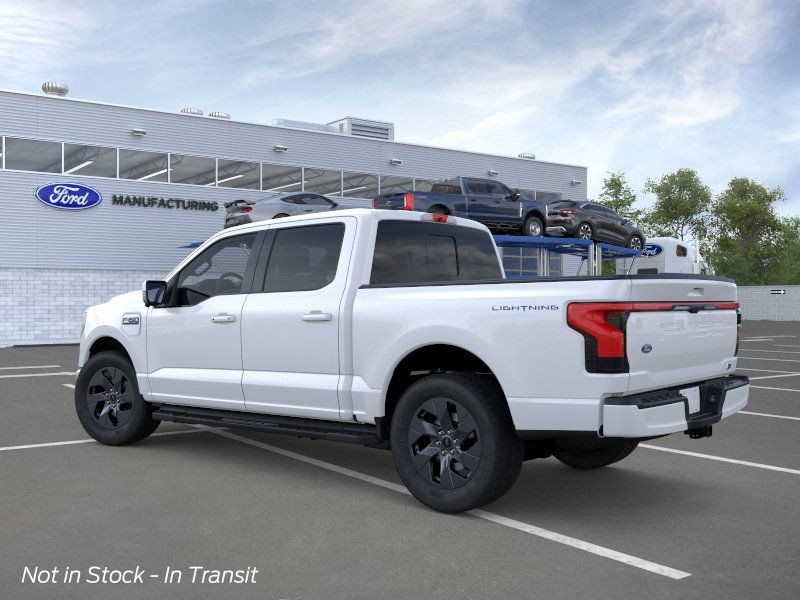 2025 Ford F-150 Lightning Lariat photo 5