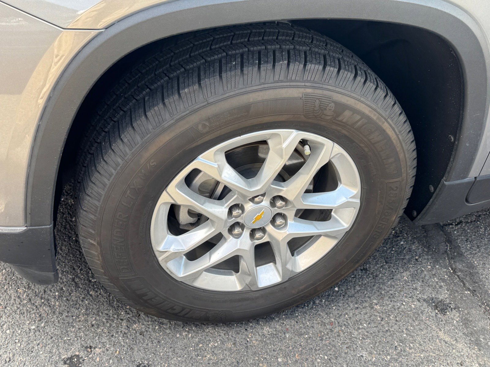 2019 Chevrolet Traverse Leather photo 3