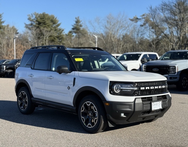 2025 Ford Bronco Sport Outer Banks's photo