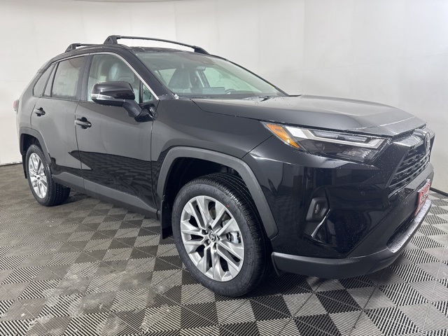 2025 Toyota RAV4 XLE Premium's photo