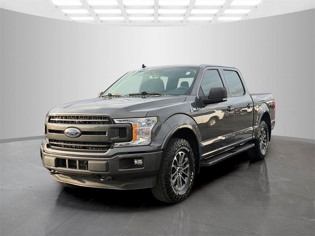 2020 Ford F-150 XLT photo 2