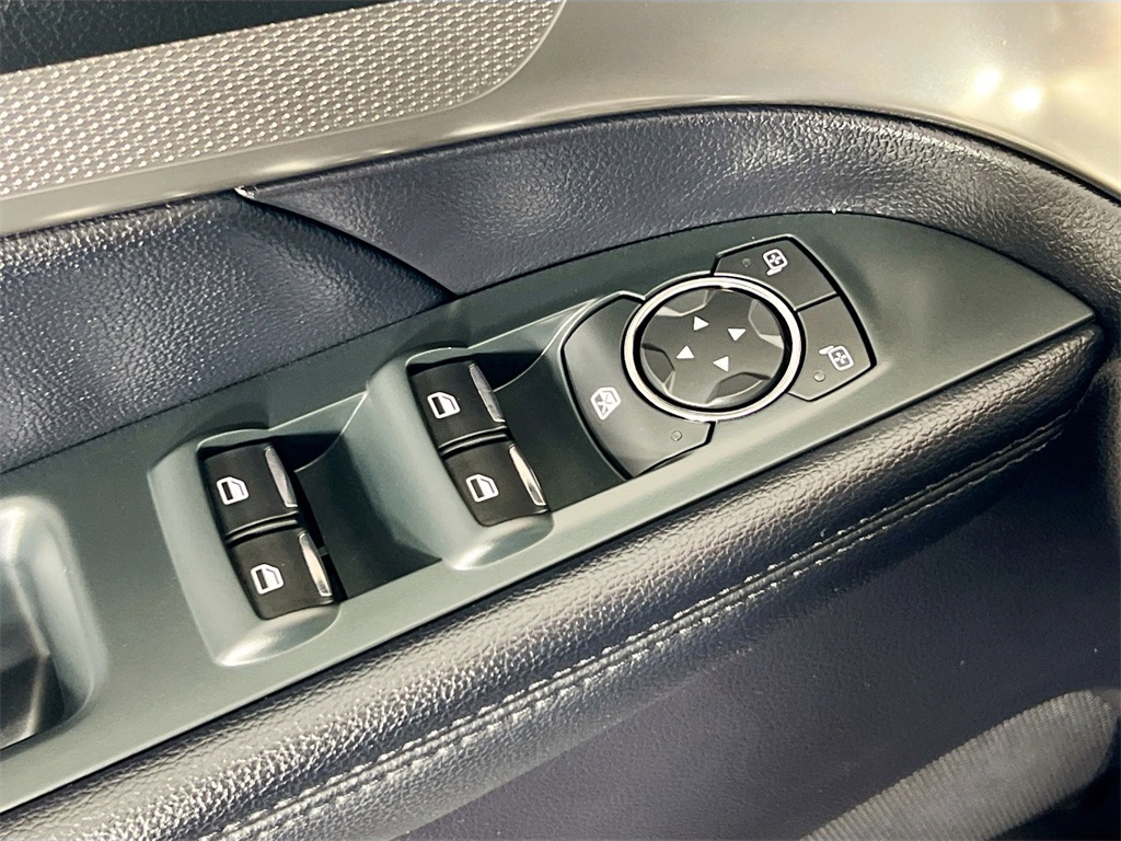 2019 Ford Explorer XLT photo 9