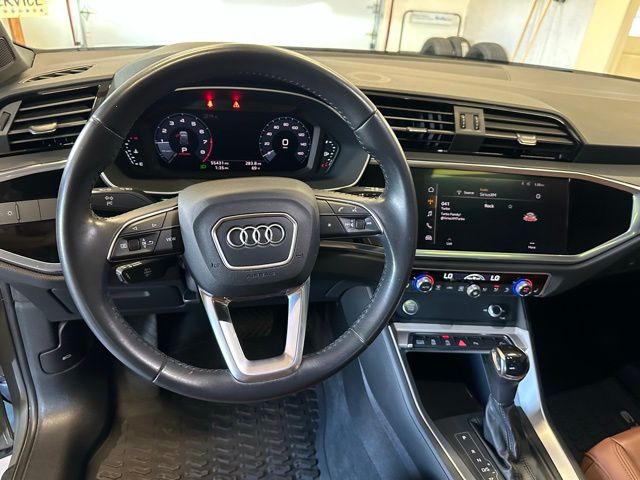 2020 Audi Q3 Premium photo 18