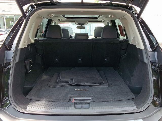 2022 Nissan Rogue SV photo 27