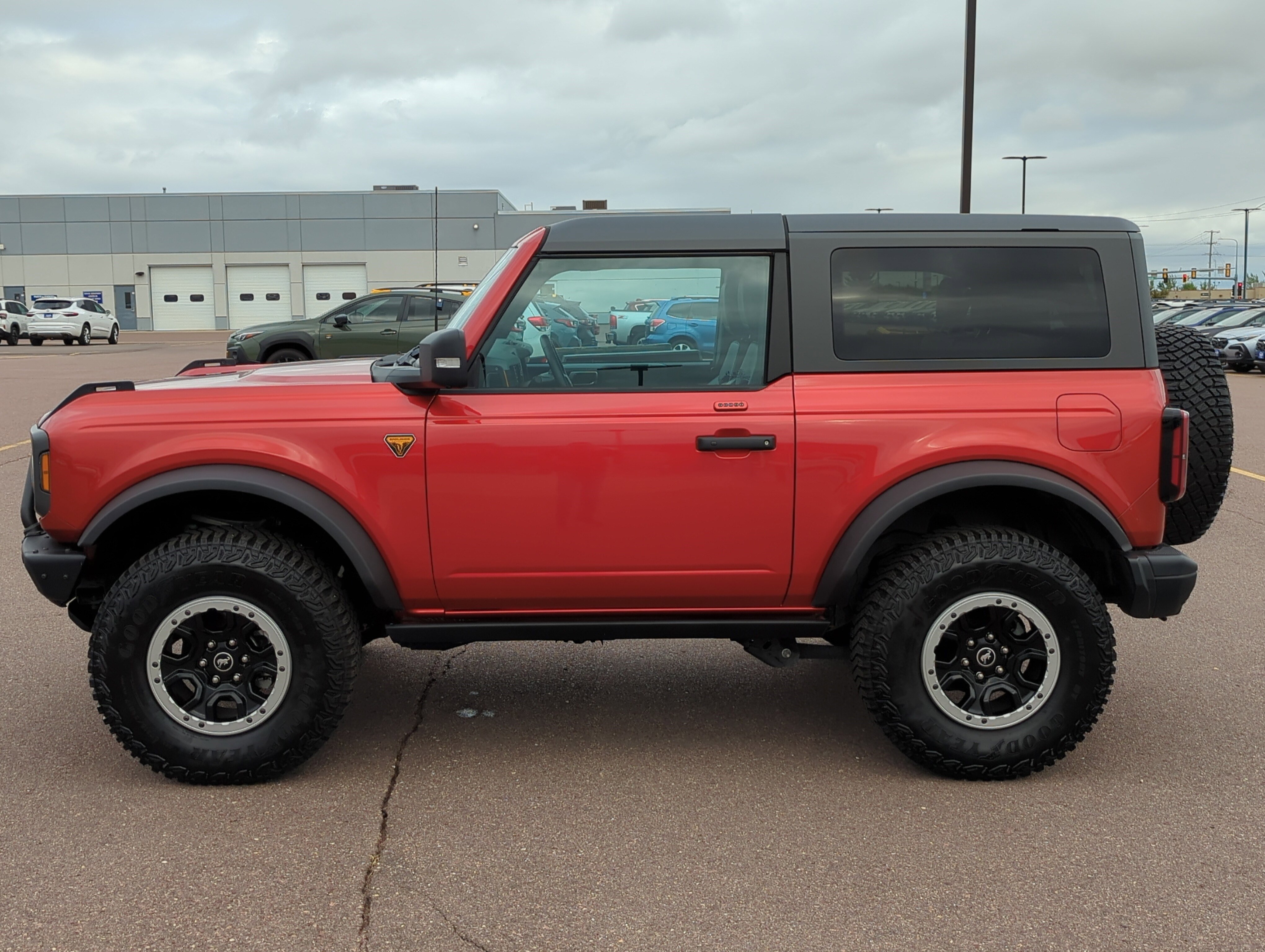 2023 Ford Bronco Badlands photo 4