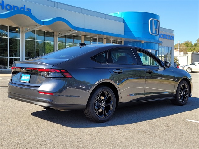 2025 Honda Accord 1.5T SE photo 3