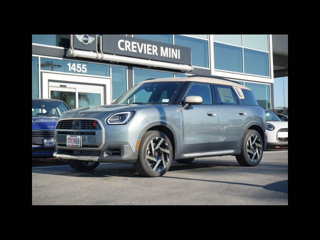 2026 MINI Countryman S's photo