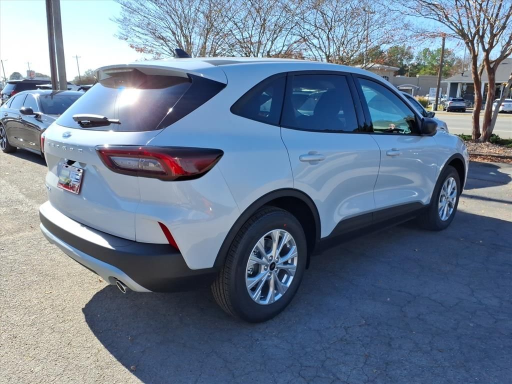 2026 Ford Escape Active photo 4