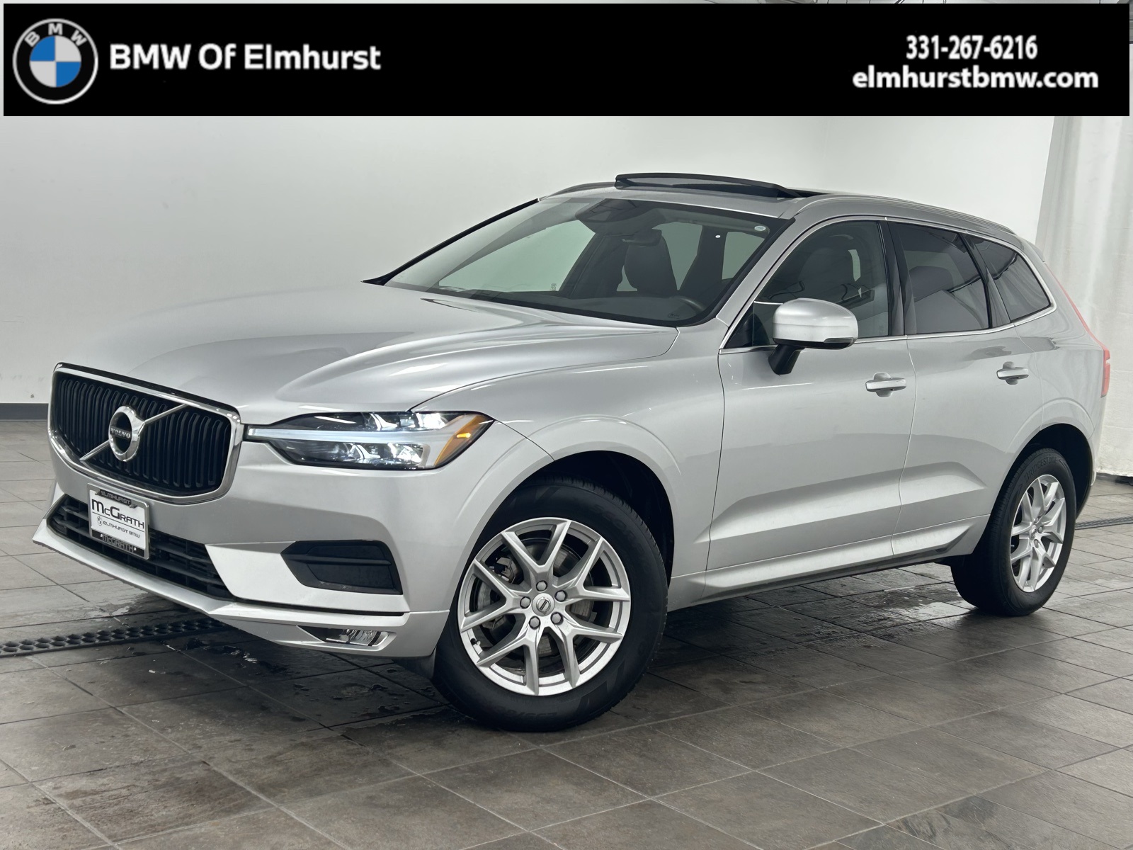 2021 Volvo XC60 Momentum's photo