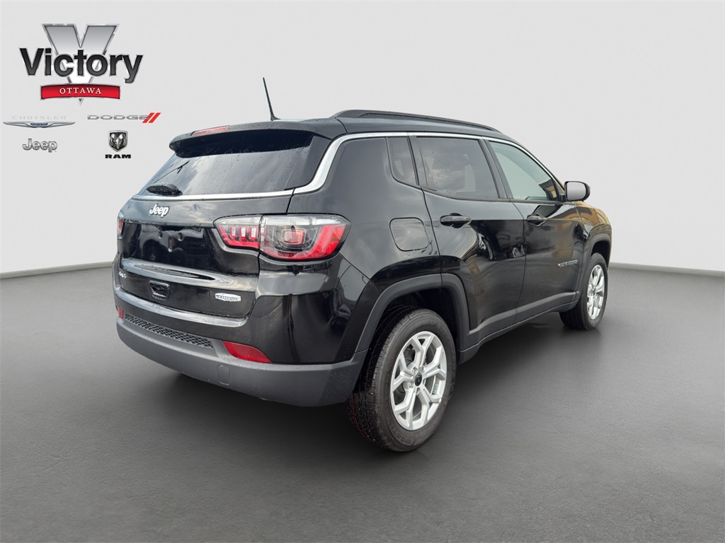 2025 Jeep Compass Latitude photo 6