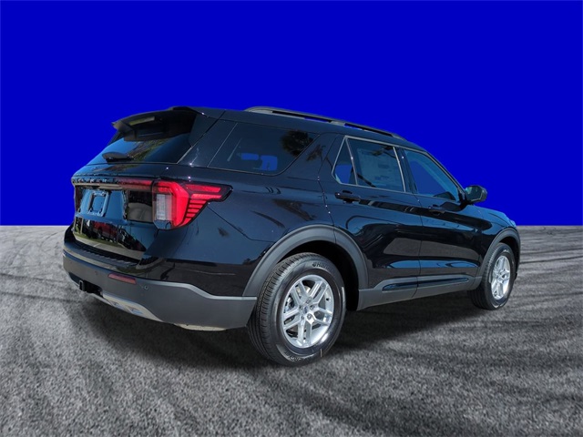 2026 Ford Explorer photo 4