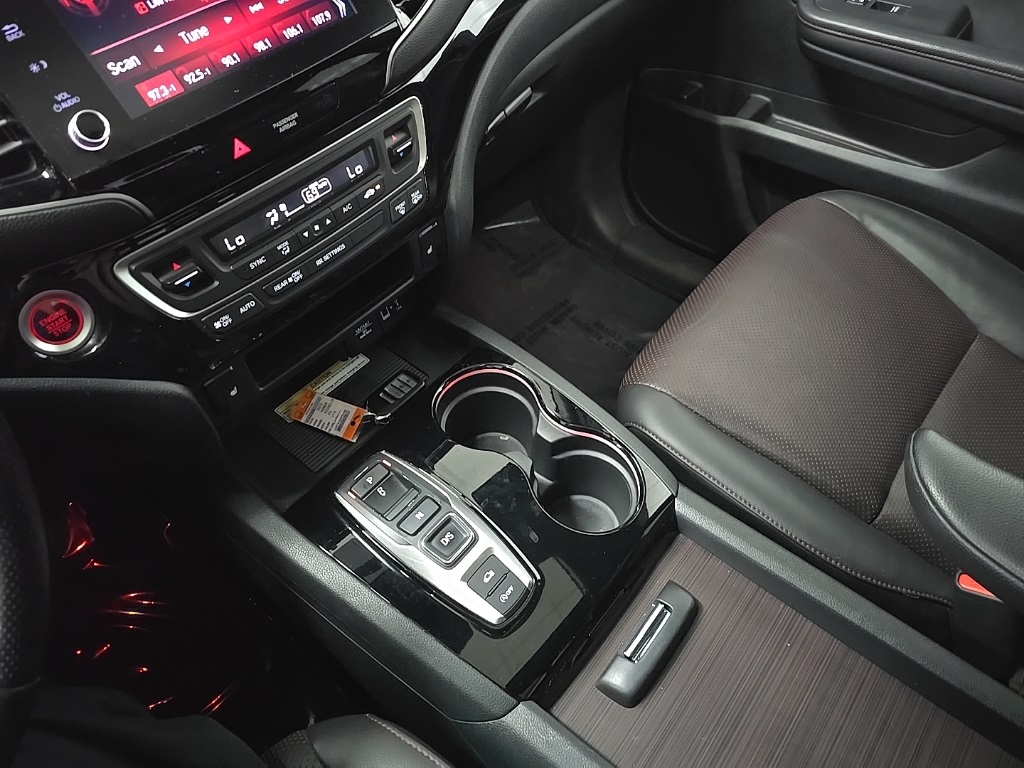 2021 Honda Ridgeline Black Edition photo 27